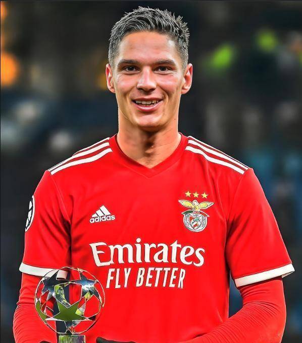 穆里尼奥这次堵大了！本菲卡队史最贵引援，是打前腰，还是打左边锋？